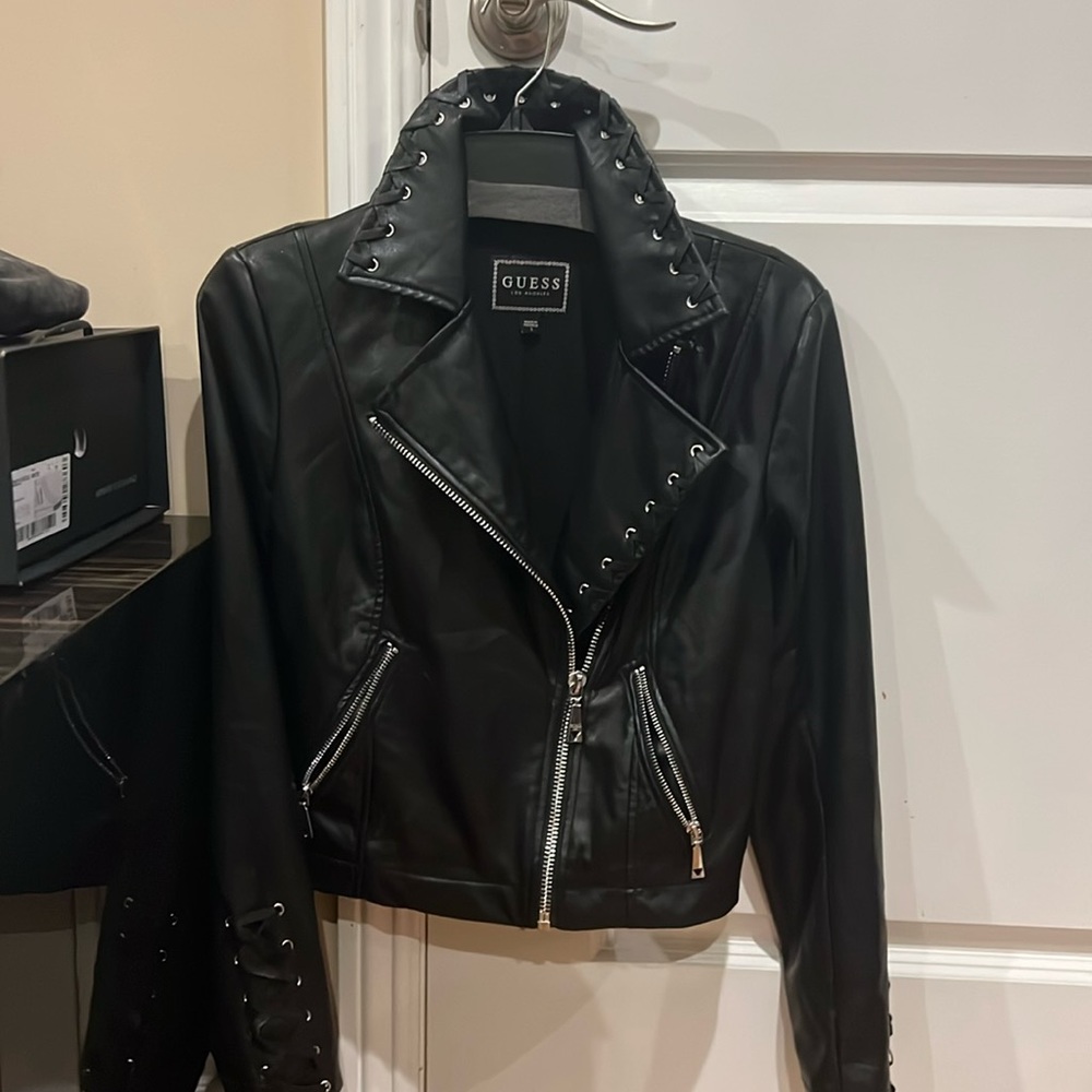 Guess  leather jacket 💕like new